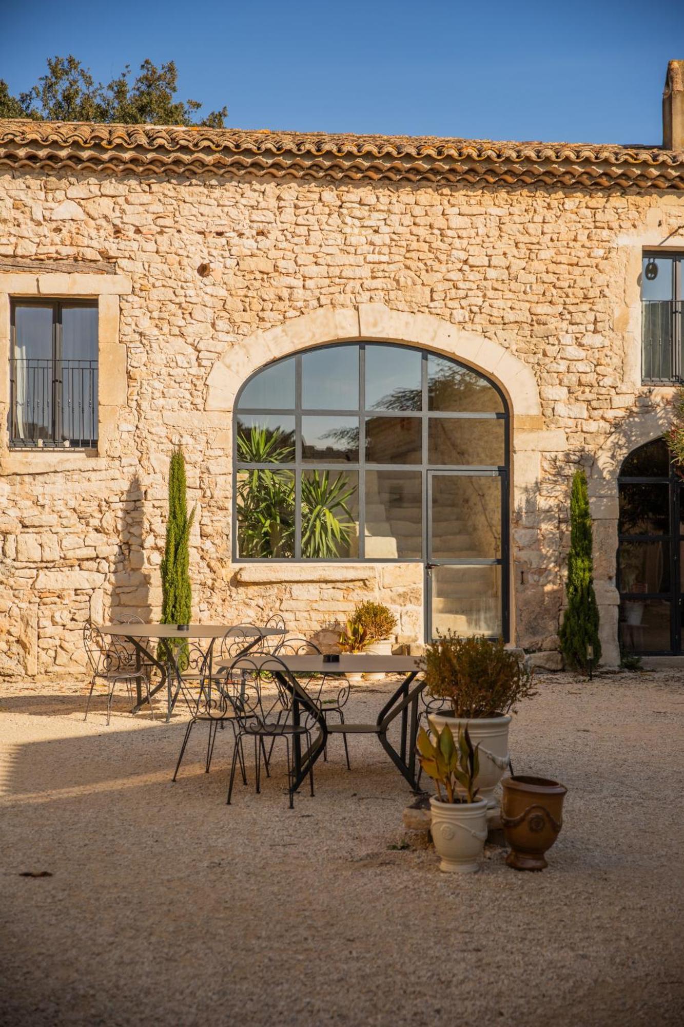 Maison Roucas - Restaurant Et Chambres D'Hotes Solérieux Extérieur photo