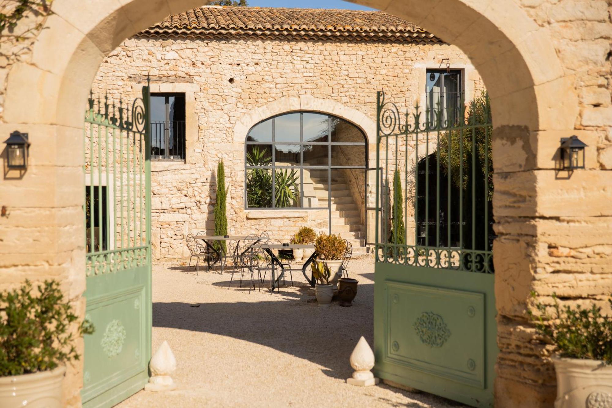Maison Roucas - Restaurant Et Chambres D'Hotes Solérieux Extérieur photo